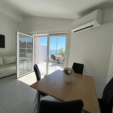 Mirakul Apartments Vir Exterior foto